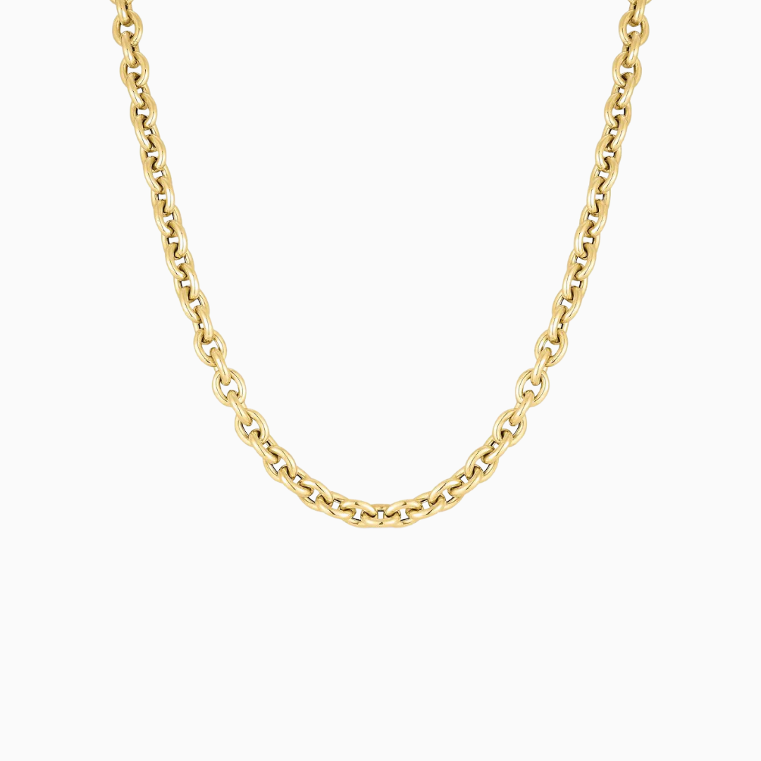 The Sienna Chain Necklace is our bold take on an oval link chain. Featuring circular interlocking links made from hollow 14k gold, this necklace elevates your look without weighing you down.