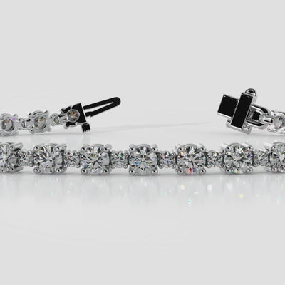 Alternating Diamonds Tennis Bracelet